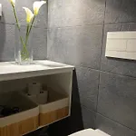 Ley-h Apartment *
